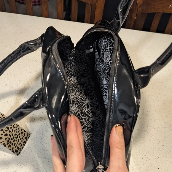 Frankenstein's Bride 'We Belong Dead' Bowler Handbag - Picture 10 of 10